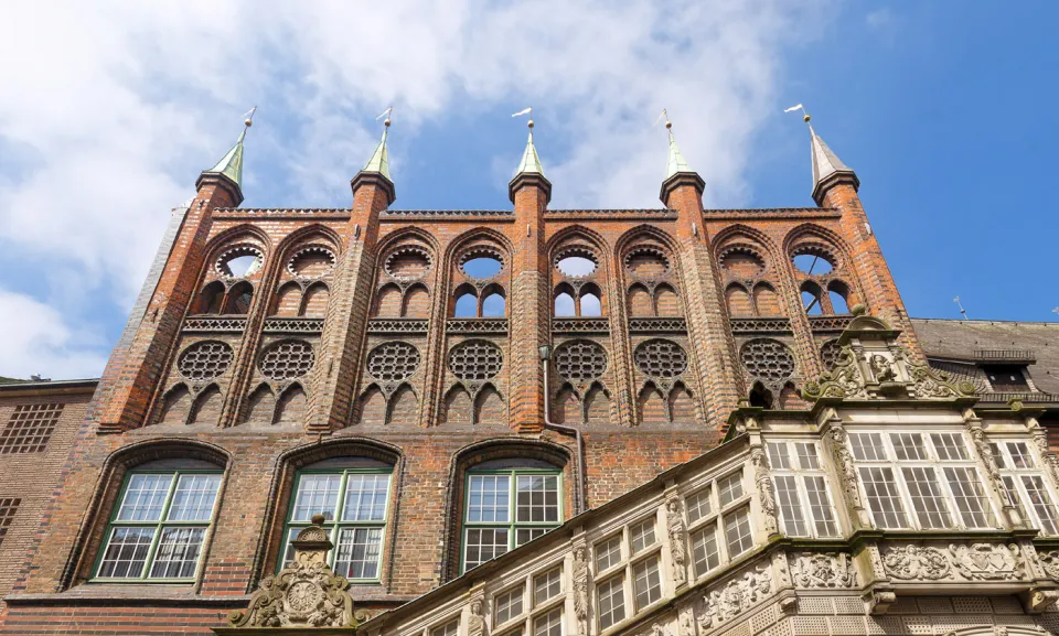 Lübeck City Hall, New Chamber (Neues Gemach), western shield wall