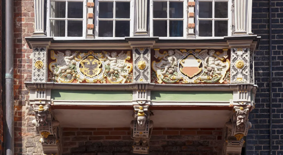 Lübeck City Hall, oriel, detail of the ornaments