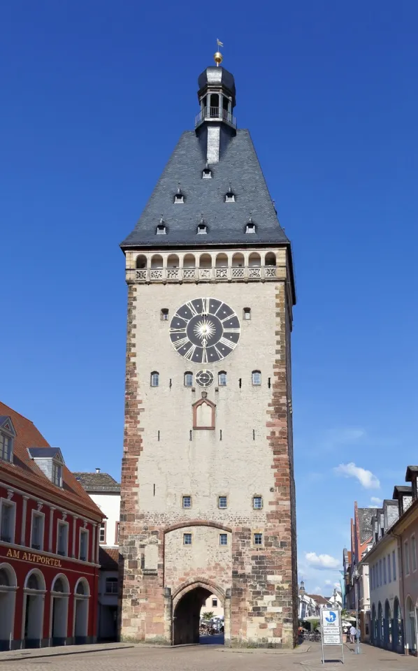 Old Gate (Altportel), east elevation