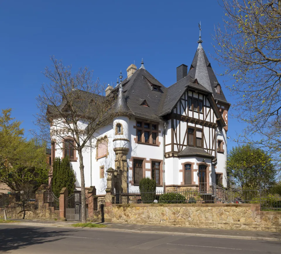 Kanzeleck Mansion, southeast elevation Kanzeleck Mansion, southeast elevation