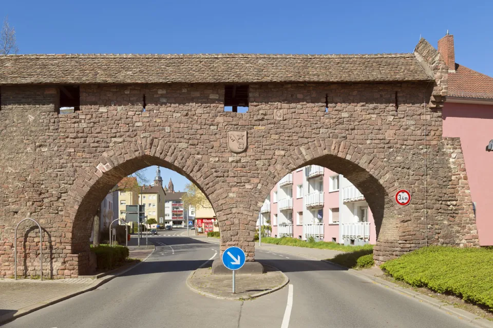 Worms City Fortification, Herzog Street passage (east elevation) Worms City Fortification, Herzog Street passage (east elevation)