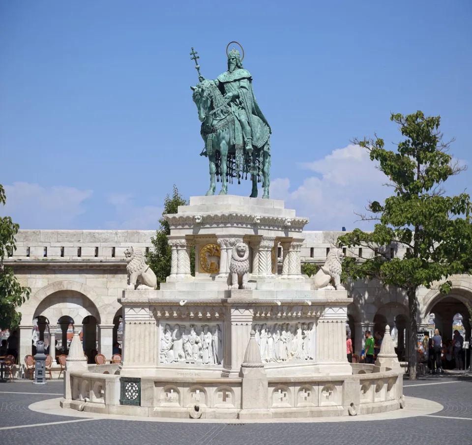 Fisherman's Bastion, Equestrian Statue of St. Stephen, west elevation