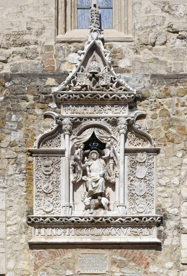 Hilton Budapest, Saint Nicholas Tower, replica of the King Mathias Monument