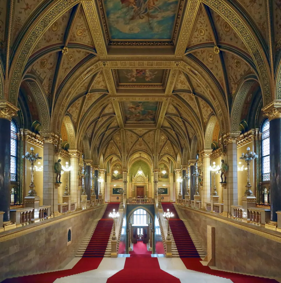 Hungarian Parliament Building, Grand Staircase