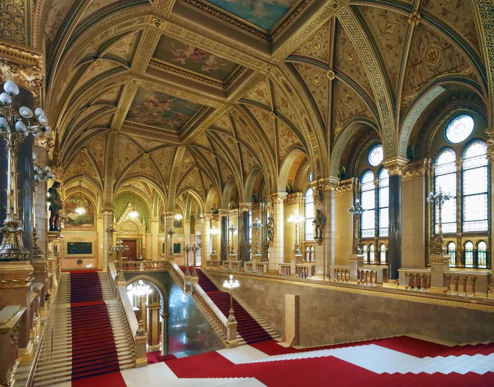 Hungarian Parliament Building, Grand Staircase