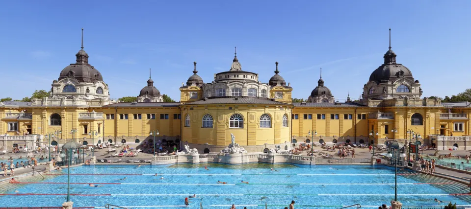 Széchenyi Thermal Bath, backside of the main building with outdoor swimming pool 