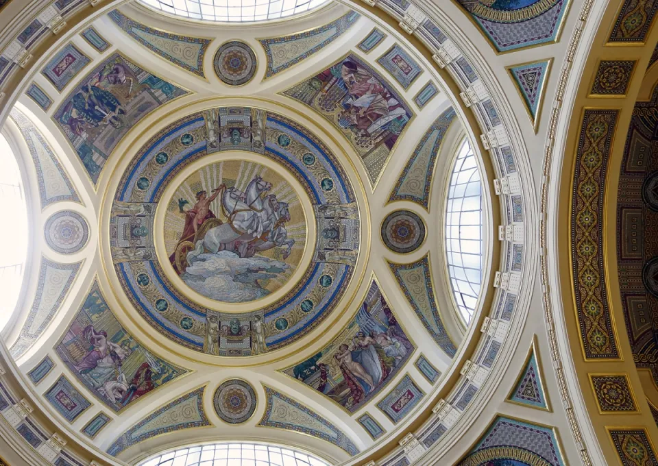 Széchenyi Thermal Bath, detail of the cupola of the vestibule
