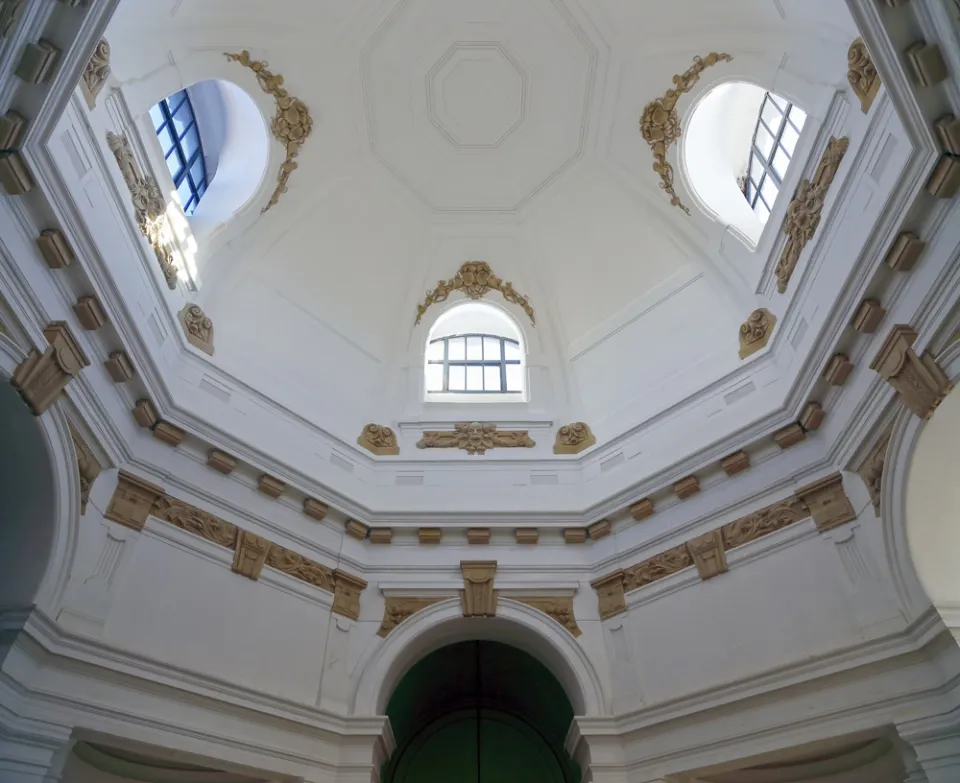 Széchenyi Thermal Bath, interior, cupola