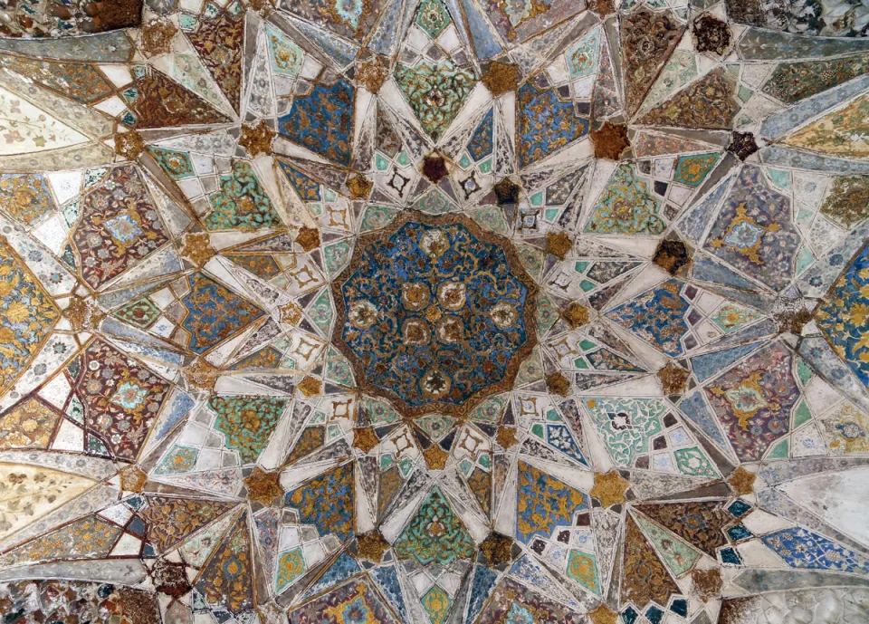 Itimad-ud-Daulah Tomb, mausoleum, ornament ceiling