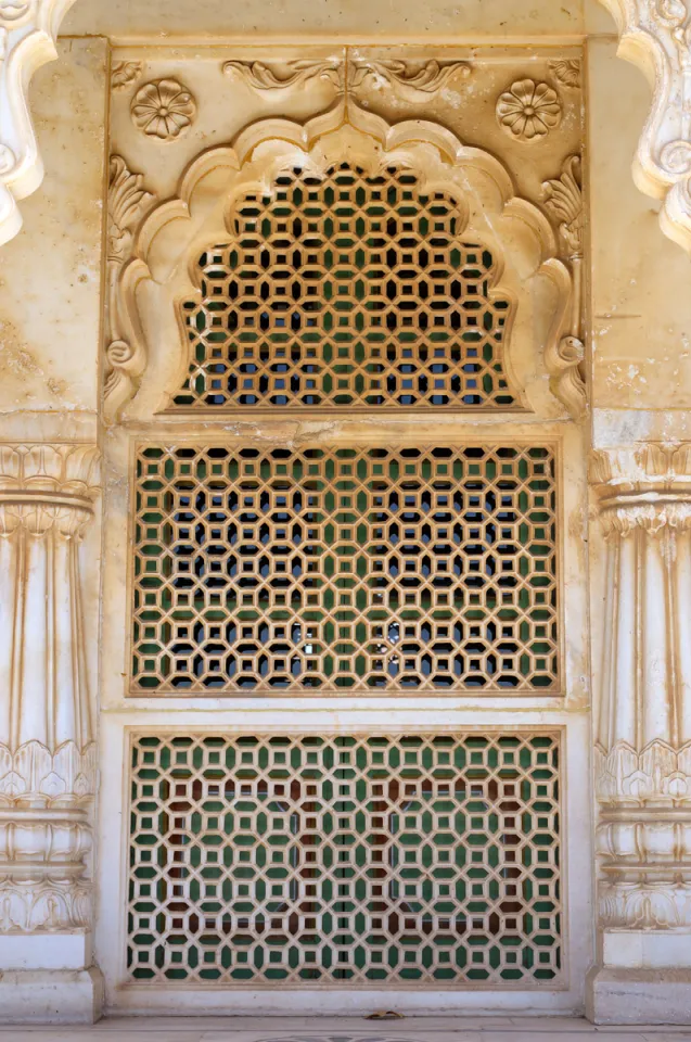 Jaswant Thada, jali