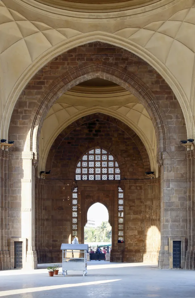 Gateway of India, interior space