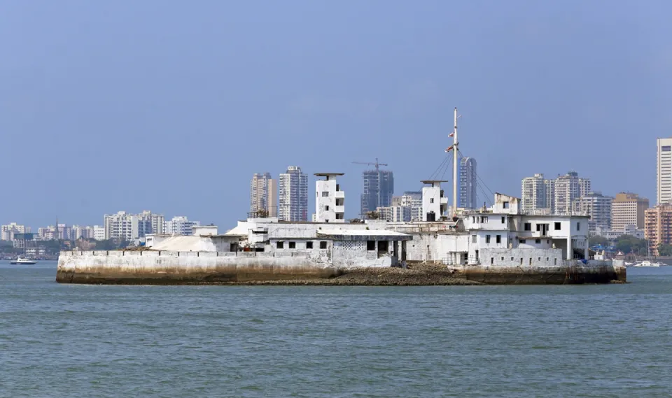 Middle Ground Coastal Battery, south elevation