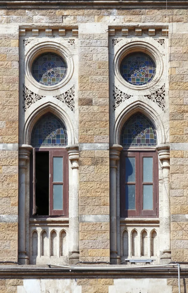 Municipal Corporation Building, windows