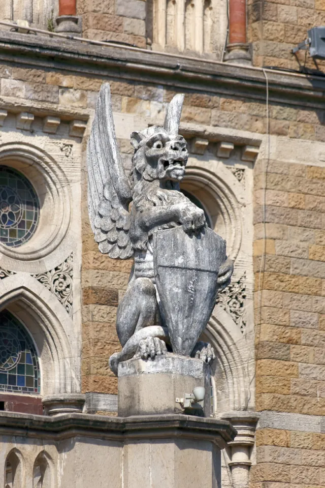 Municipal Corporation Building, winged lion statue