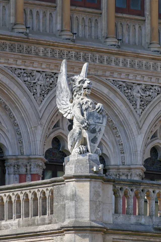 Municipal Corporation Building, winged lion statue