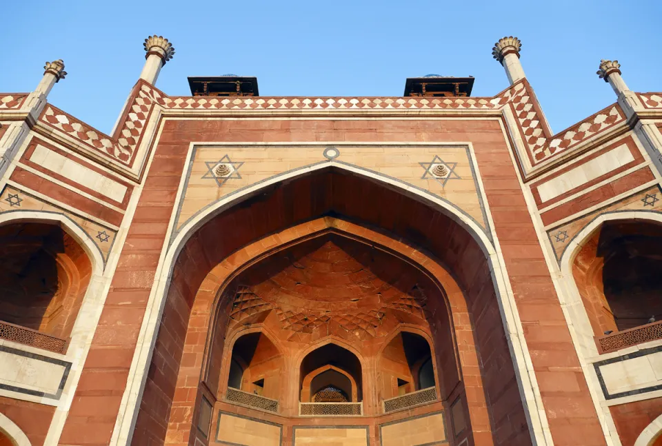 Humayun's Tomb, western iwan, detail