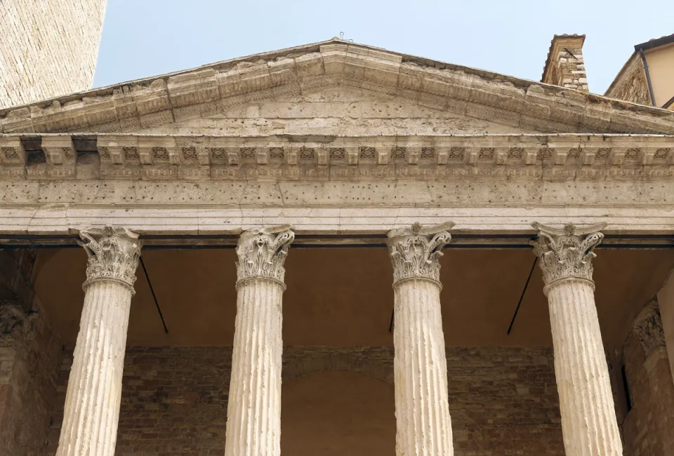 Church of Santa Maria sopra Minerva, facade detail
