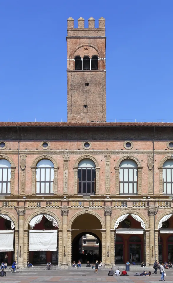 Palace of the Podestà, detail with Arengo Tower