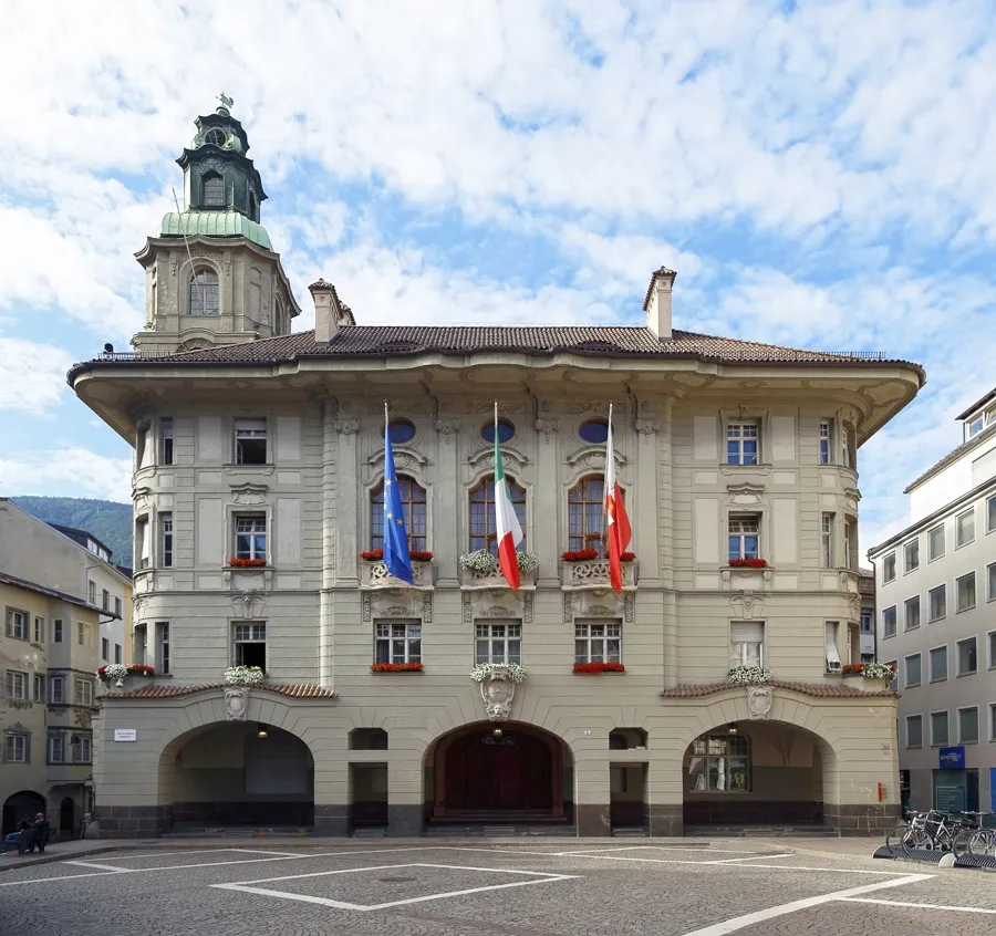 Bolzano City Hall, main facade (north elevation)