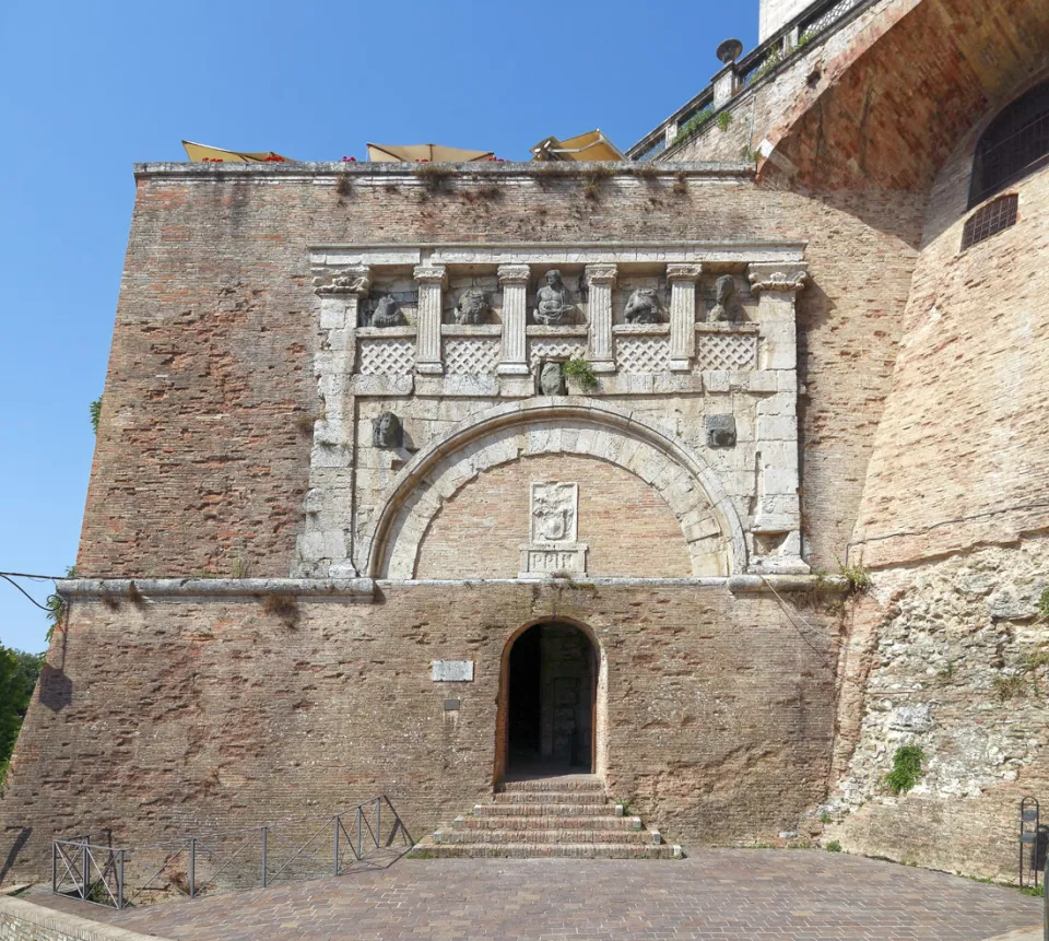 Rocca Paolina, Porta Marzia