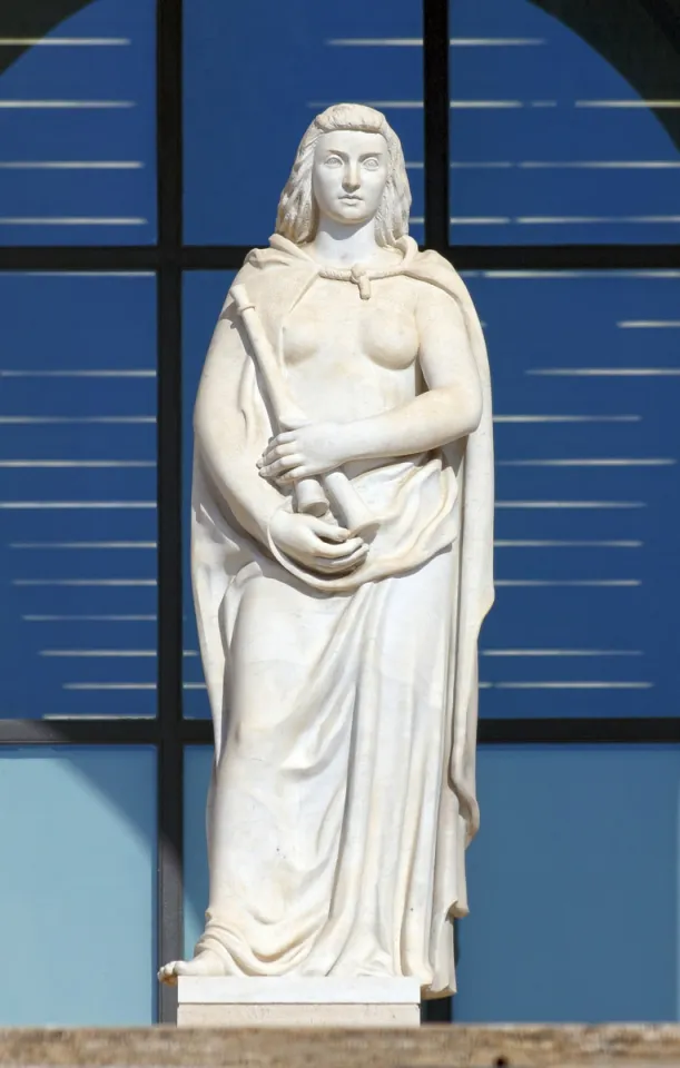 Palace of Italian Civilisation, allegorical statue “music”