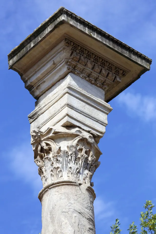 Roman Forum, Temple of Romulus, column capital