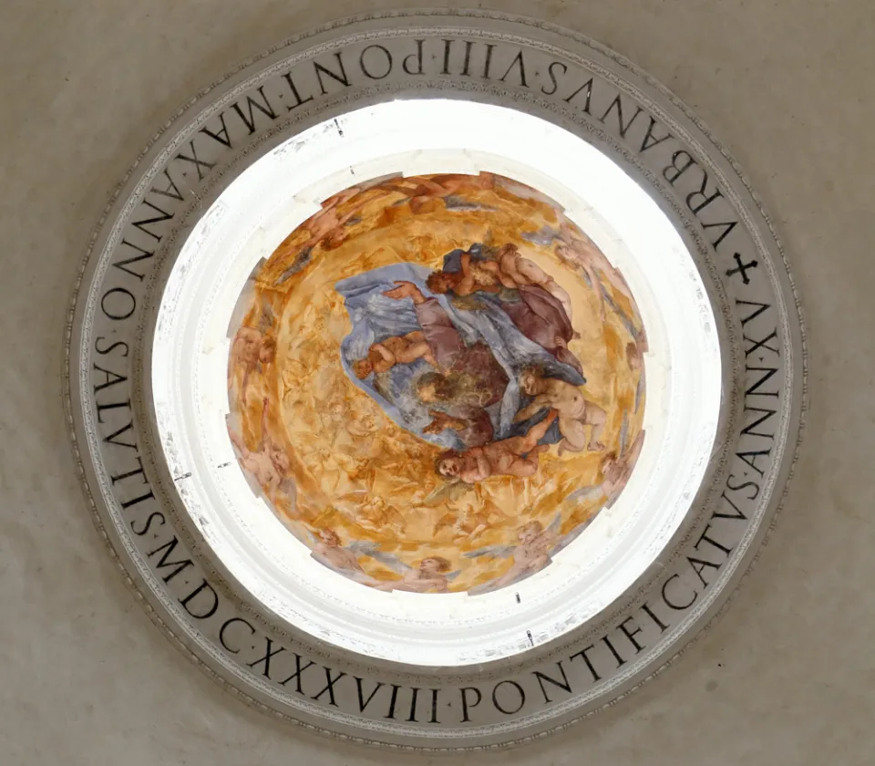 Roman Forum, Temple of Romulus, oculus and roof lantern