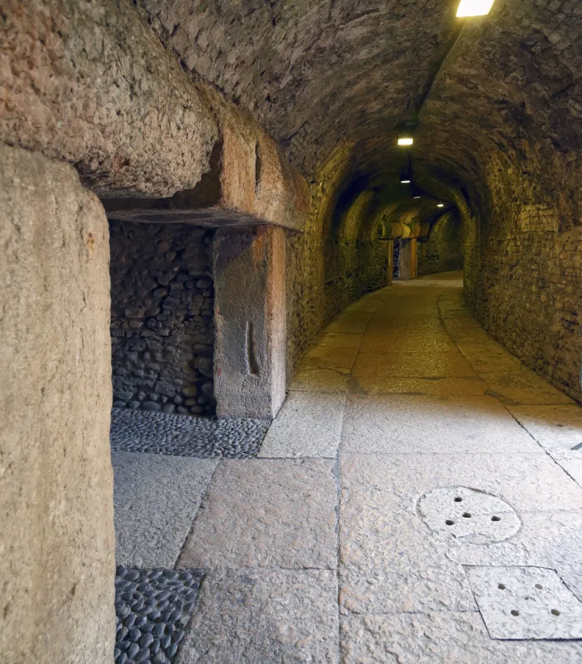 Verona Arena, interior