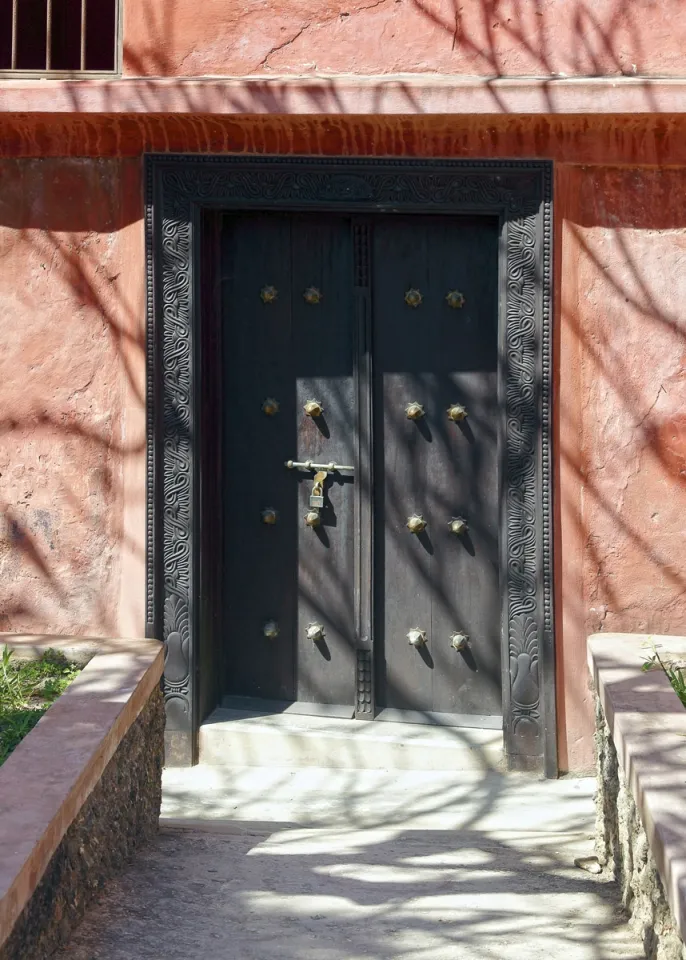 Fort Jesus, audience hall (Mazrui Hall), door