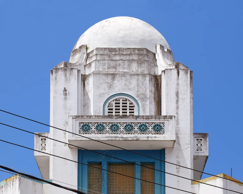 Kaderbhoy Building, tower top with balconies and cupola