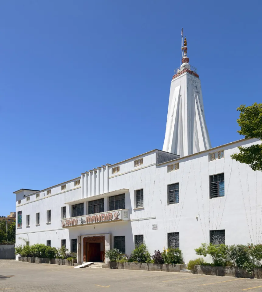 Shree Hindu Union of Mombasa Complex, western structure with entrance