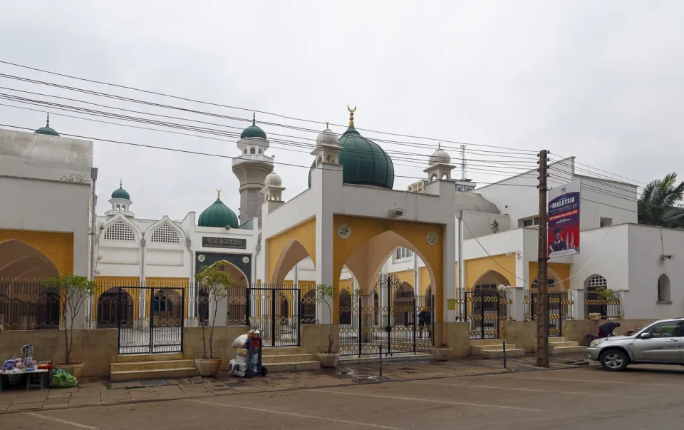 Jamia Mosque, view from Banda Street (south elevation)