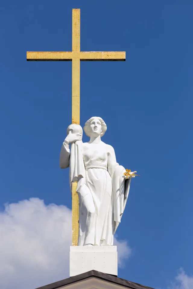 Vilnius Cathedral, statue of St Helena on top of the portico