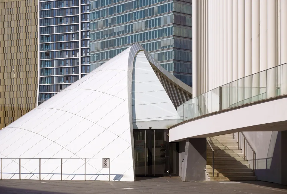 Philharmonie Luxembourg, detail of the western side entrance