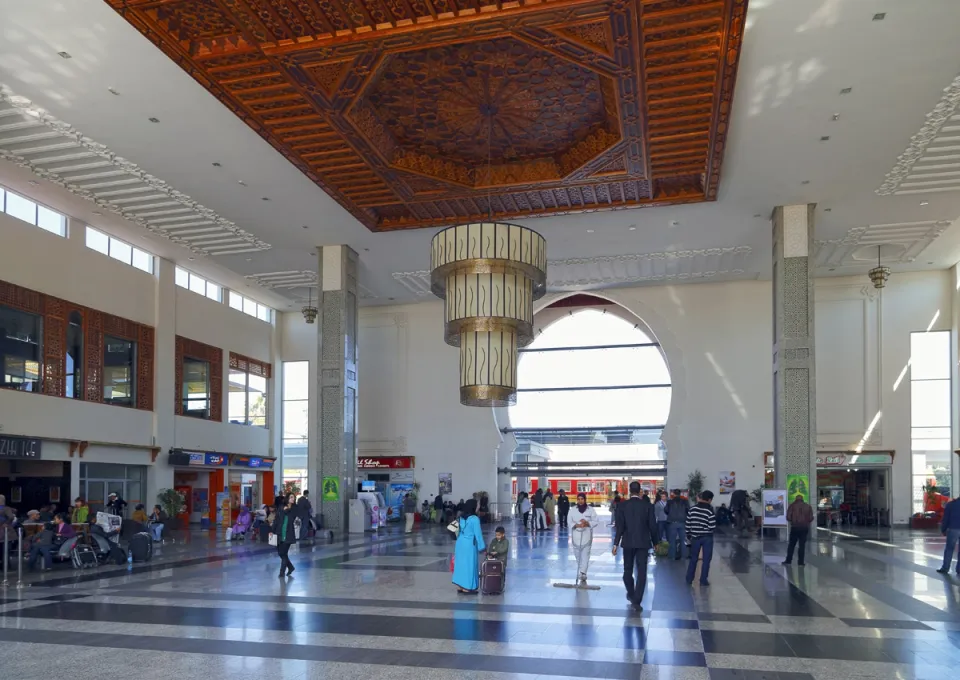 Fez Railway Station, concourse