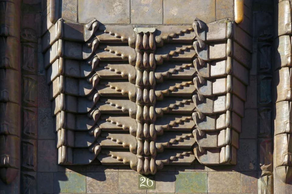 Royal Theater Tuschinski, facade detail