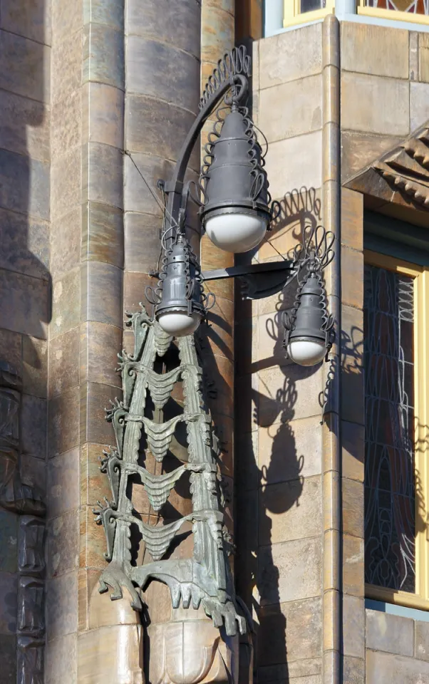 Royal Theater Tuschinski, lantern