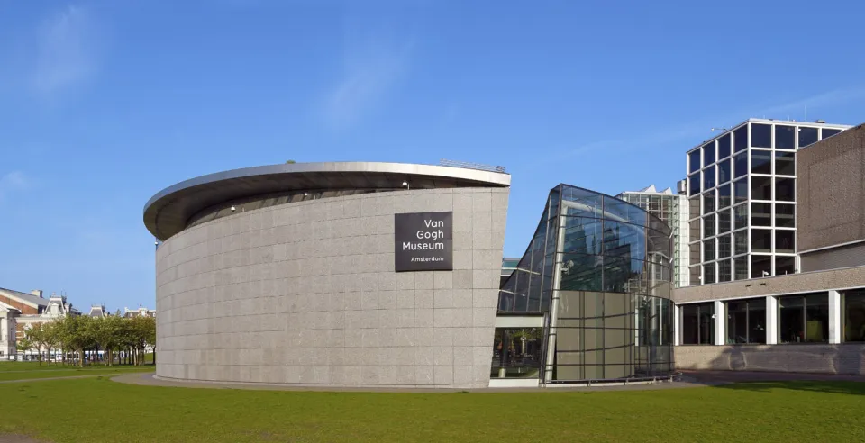 Van Gogh Museum, Kurokawa Wing, east elevation