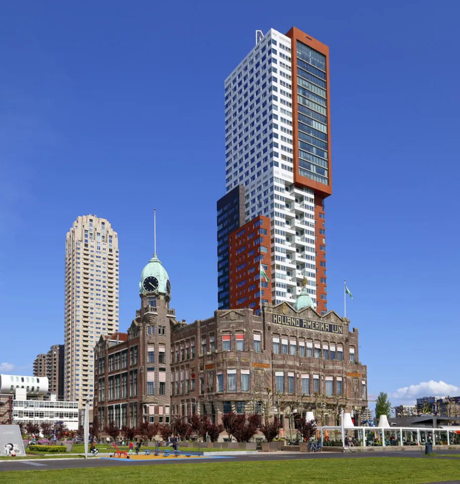 Hotel New York, with Montevideo and New Orleans skyscrapers in the background