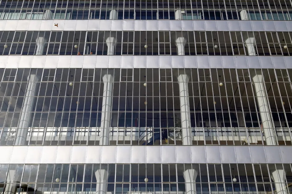 Van Nelle Factory, detail of the glass curtain wall facade