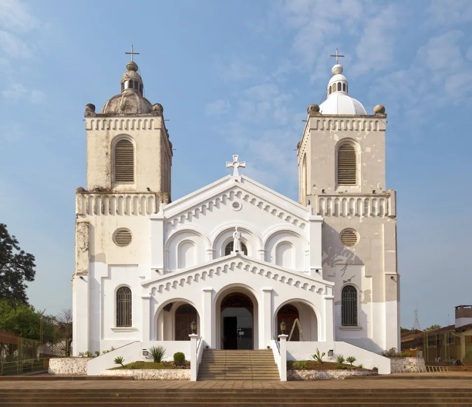 Cathedral of Encarnación, main facade