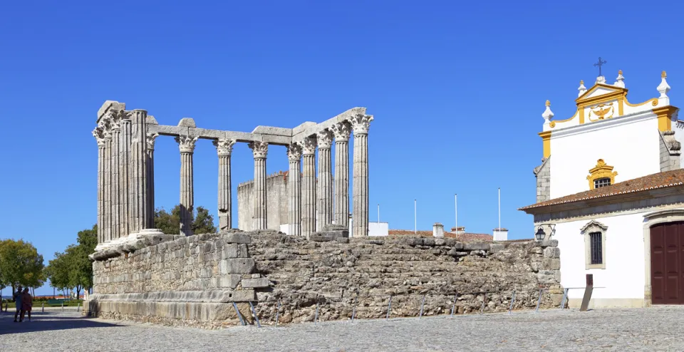 Roman Temple of Évora, south elevation