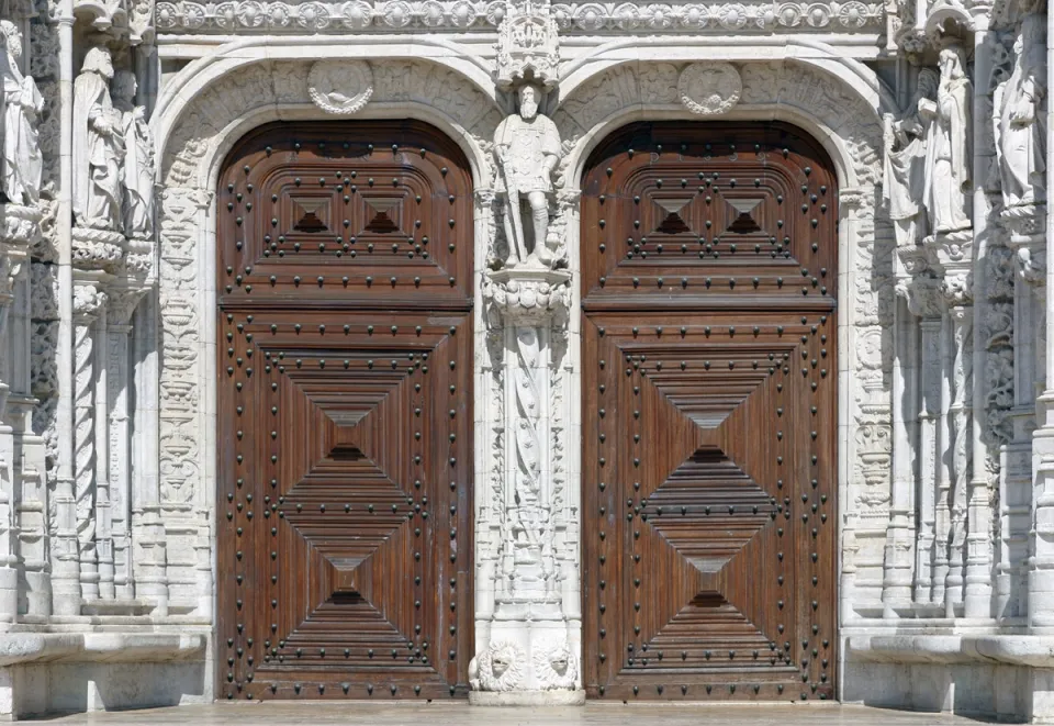 Monastery of the Hieronymites, Church of Saint Mary, doors of the South Portal