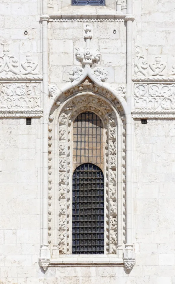 Monastery of the Hieronymites, Church of Saint Mary, window