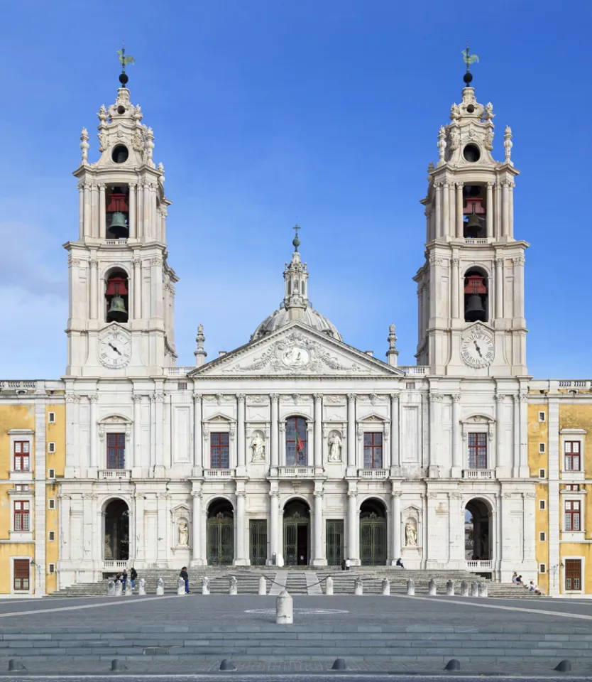 Royal Building of Mafra, Basilica, facade