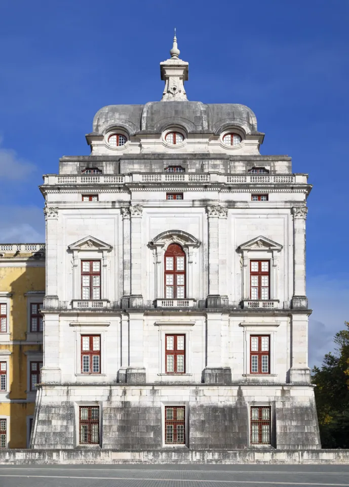 Royal Building of Mafra, tower southwest corner