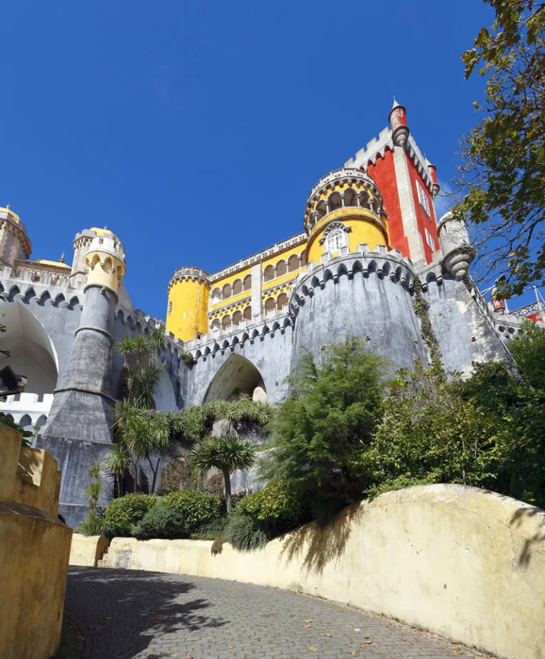 National Palace of Pena, palace structures