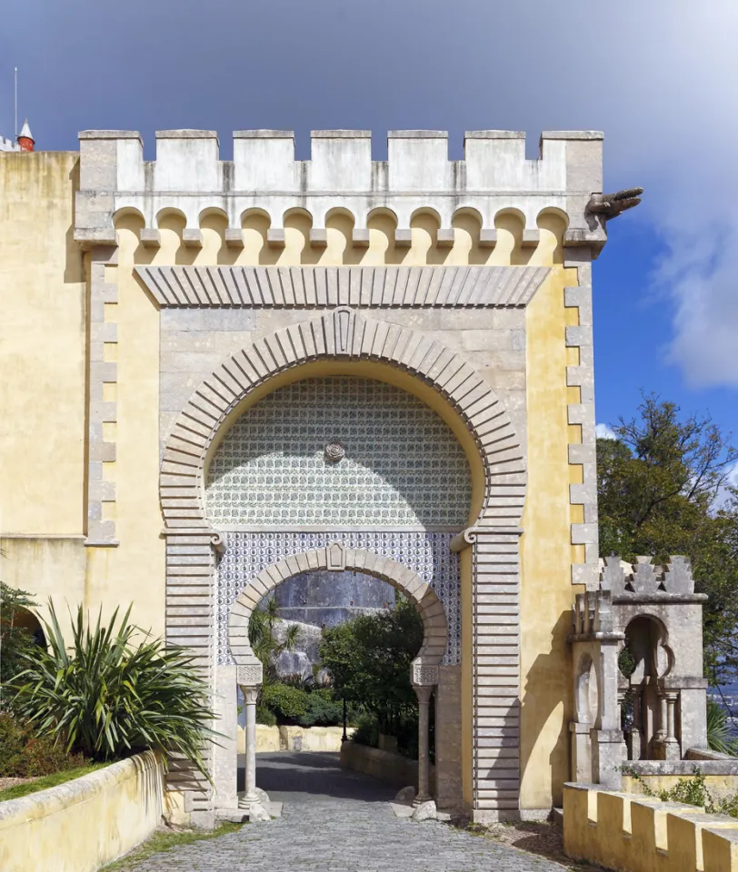 National Palace of Pena, triumphal arch