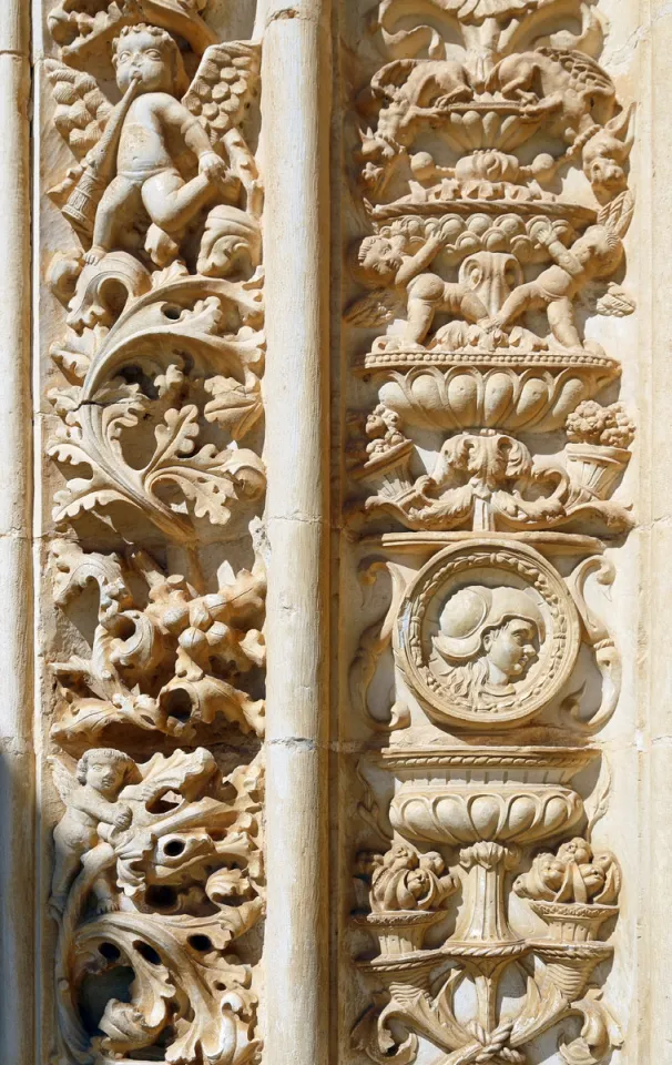 Convent of Christ, Manueline Church, south portal archivolts detail