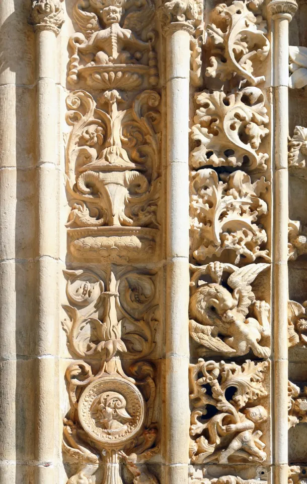 Convent of Christ, Manueline Church, south portal archivolts detail